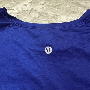 Lululemon blue top
